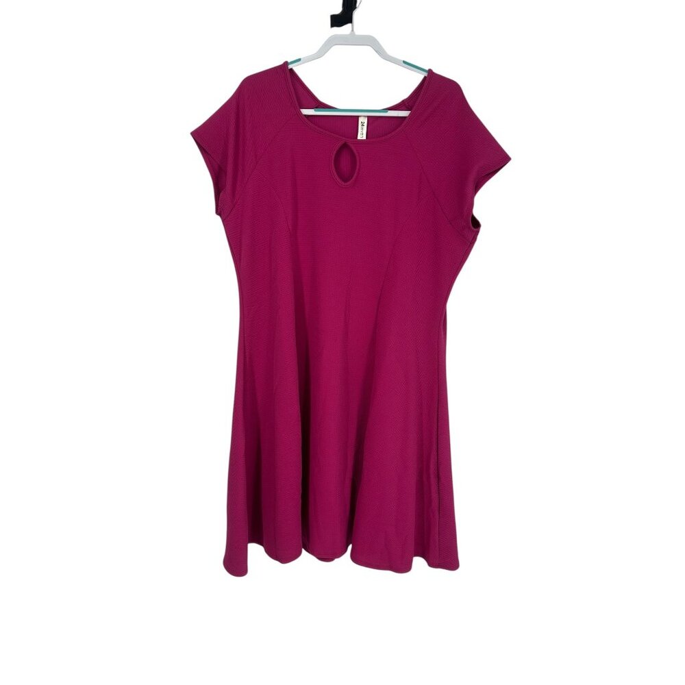 ✨ NWT 24Seven Fuchsia Pink Textured Keyhole Fit & Flare Dress 3X ✨ - Picture 2 of 8
